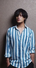 男演员、歌手赤西仁（Akanishi Jin）忧郁写真图片