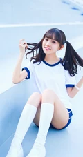 双马尾可爱校服少女清新户外写真