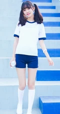 双马尾可爱校服少女清新户外写真