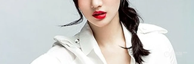 女生韩与诺气质写真大片，简约白衫上阵霸气外露