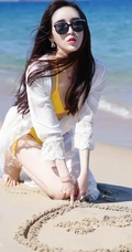 女生模特Eva_茜茜气质高清泳装海边写真