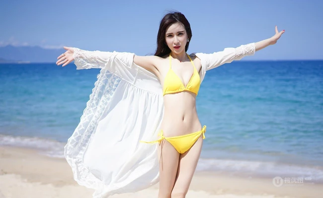 女生模特Eva_茜茜气质高清泳装海边写真