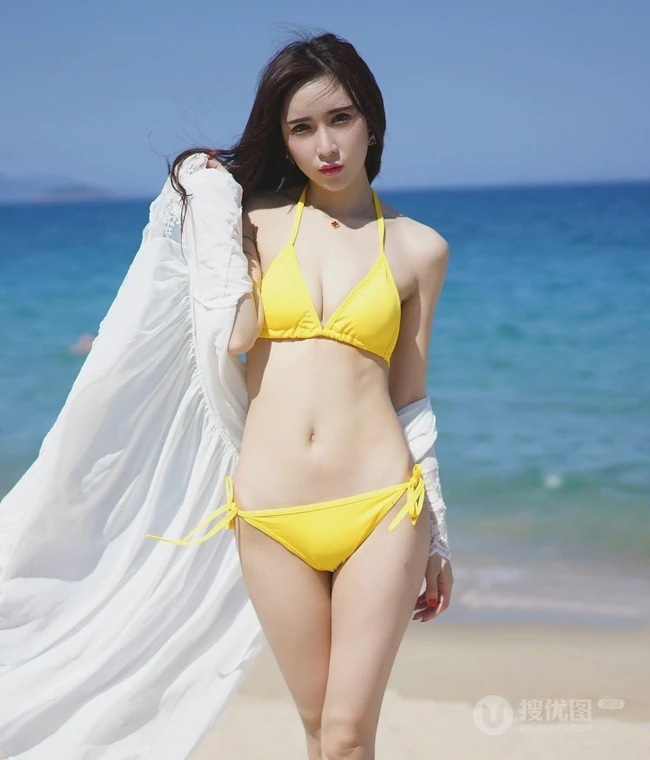 女生模特Eva_茜茜气质高清泳装海边写真