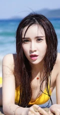 女生模特Eva_茜茜气质高清泳装海边写真