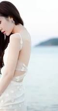 女生模特Eva_茜茜气质高清泳装海边写真