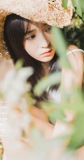 绝美森系少女唯美户外写真，清秀容颜让人难忘