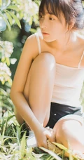 绝美森系少女唯美户外写真，清秀容颜让人难忘