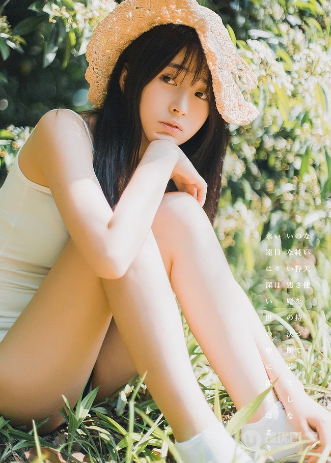 绝美森系少女唯美户外写真，清秀容颜让人难忘
