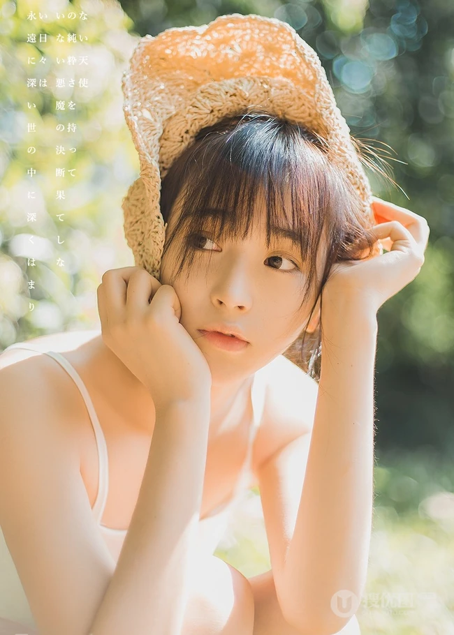 绝美森系少女唯美户外写真，清秀容颜让人难忘