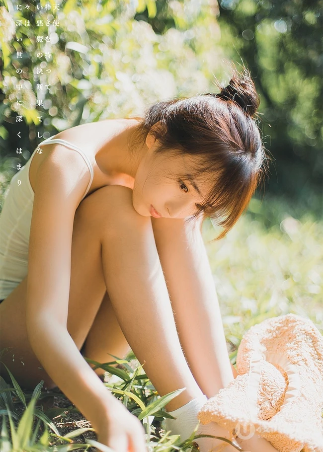 绝美森系少女唯美户外写真，清秀容颜让人难忘
