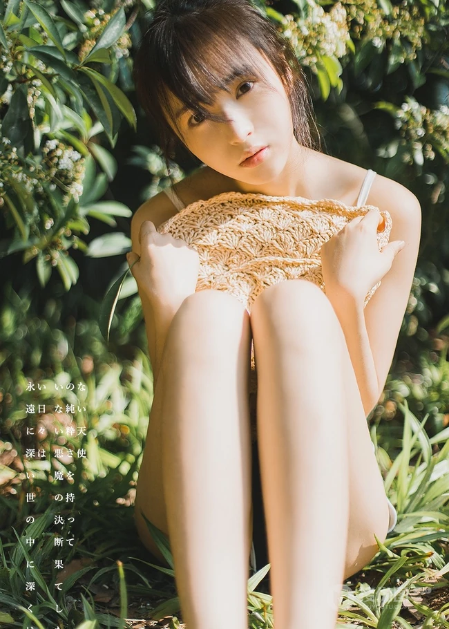 绝美森系少女唯美户外写真，清秀容颜让人难忘