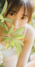 绝美森系少女唯美户外写真，清秀容颜让人难忘