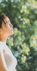 绝美森系少女唯美户外写真，清秀容颜让人难忘