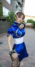 邻家女孩猴小语魅力变装写真美图，cos春丽、女仆制服秀