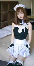 邻家女孩猴小语魅力变装写真美图，cos春丽、女仆制服秀
