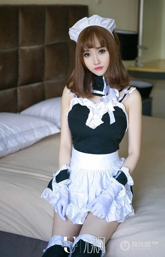邻家女孩猴小语魅力变装写真美图，cos春丽、女仆制服秀