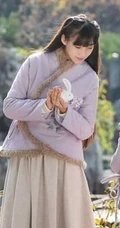 古装可爱女生姐妹唯美复古风山石公园游玩嬉戏写真图片