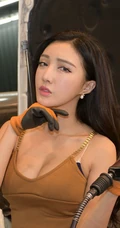 双马尾俏皮少女Uki奶糖学生装、紧身 蕾丝家居服高清写真大图