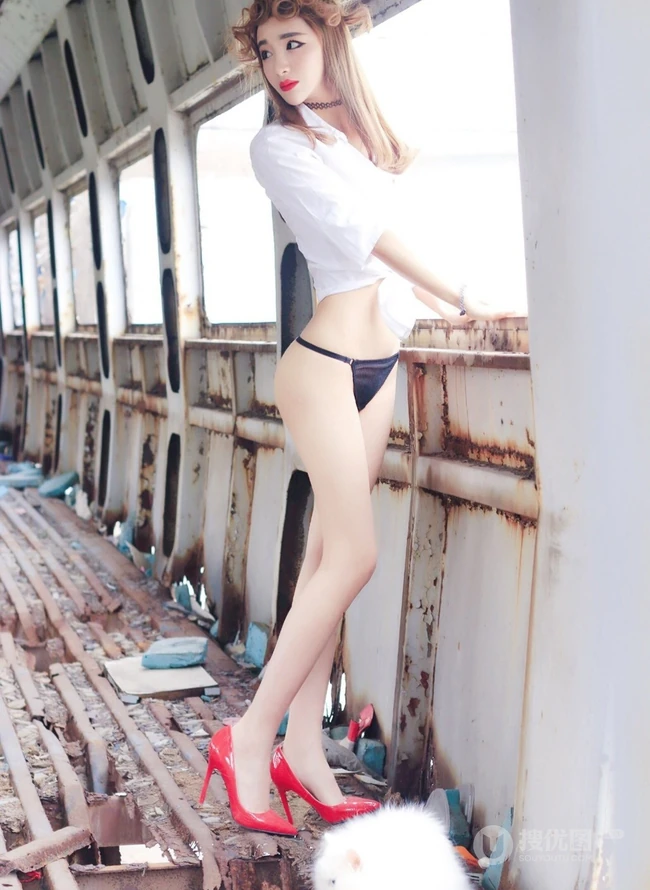 ​气质时尚嫩模梁莹Sugar精选写真图片大全