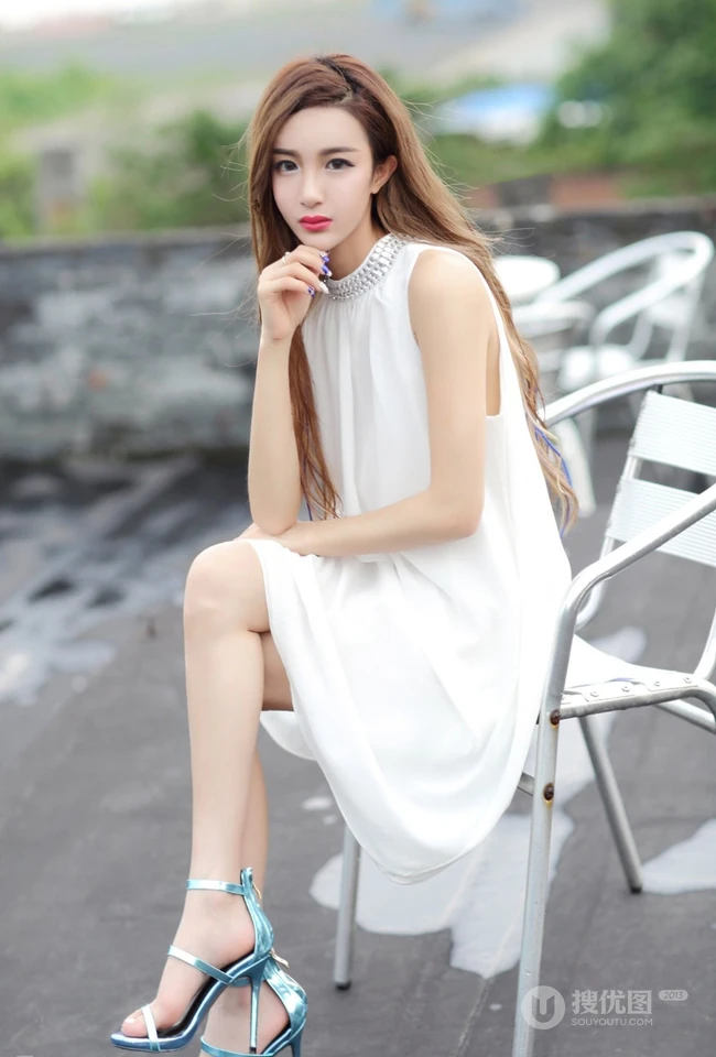 ​气质时尚嫩模梁莹Sugar精选写真图片大全