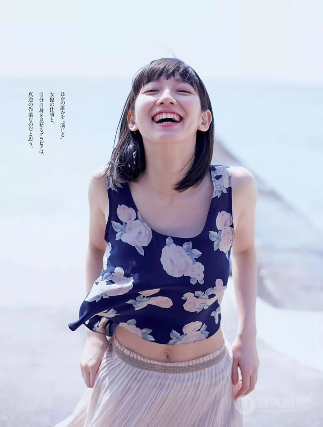 这里的妹子个个美、白、圆，Weekly Playboy少女图集