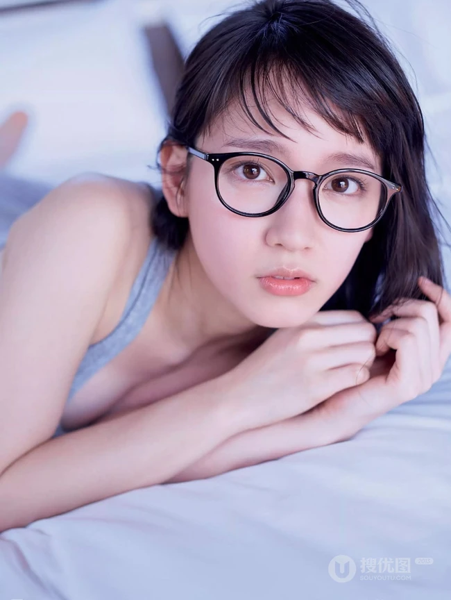 这里的妹子个个美、白、圆，Weekly Playboy少女图集
