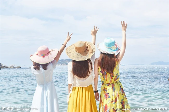 唯美清新文艺范长发女生，女孩背影图片大全
