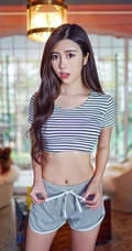 气质模特儿方绮言Ayaka首套高清写真 脸庞精致，曲线完美