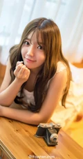 清新气质女生艾西唯美睡衣高清室内写真美图