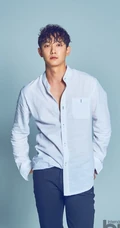 韩国男演员李正赫登时尚杂志《bnt》写真图片