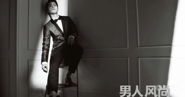 陈学冬《男人风尚》杂志写真大片，黑白照片凸显质感