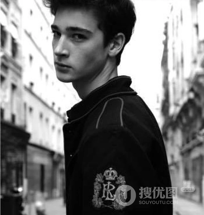 欧美帅气暖男、型男模特黑白图片，气质型男，经典不凡
