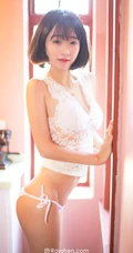 短发少女模特气质高清学生装家居服、蕾丝家居写真图片