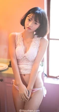 短发少女模特气质高清学生装家居服、蕾丝家居写真图片