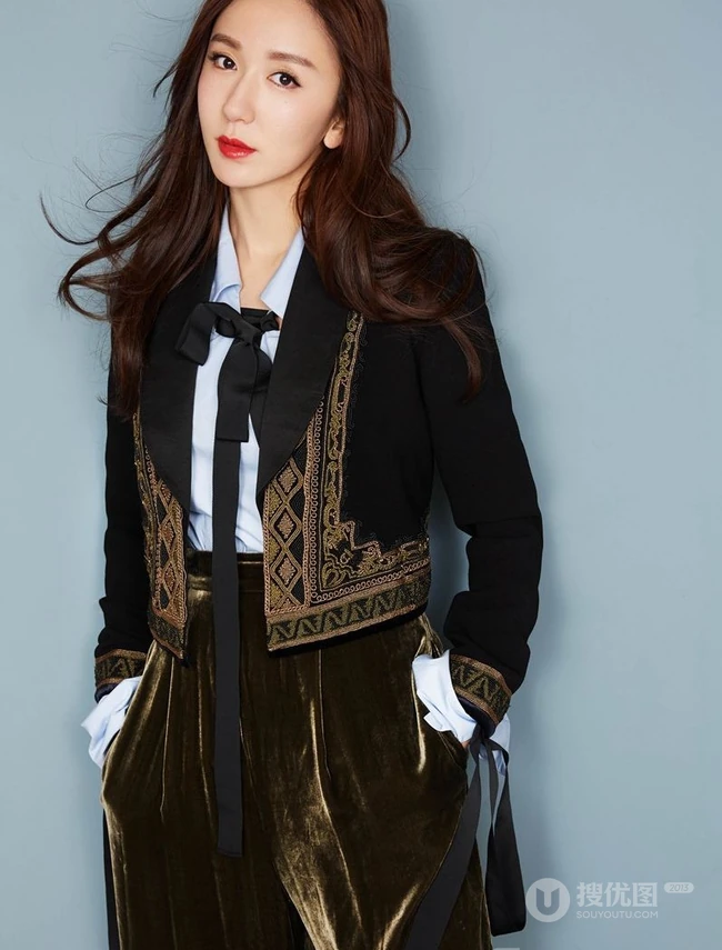 女明星娄艺潇时尚初冬写真大片图集