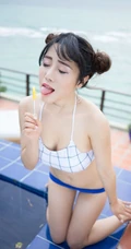 女生兜豆靓Youlina气质家居服、泳装户外泳池写真