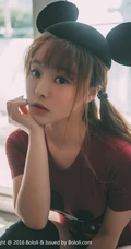 可爱少女七宝唯美室外写真，恬静怡然享受生活