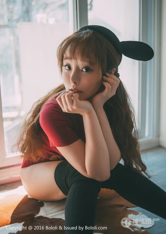可爱少女七宝唯美室外写真，恬静怡然享受生活