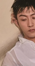 黄景瑜时尚写真，时尚风格切换自如，酷帅且有型