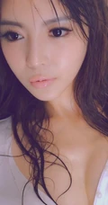 气质型长发女生气质汗湿满身室内写真美图