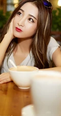 惬意的生活 娇小软妹子梁莹Sugar高清惬意室内照