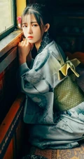 色彩浓郁，油画般的感觉，唯少女和服室内摄影写真