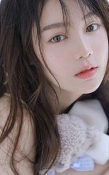 清新清纯少女室内写真照片 面容纯美，皮肤白皙