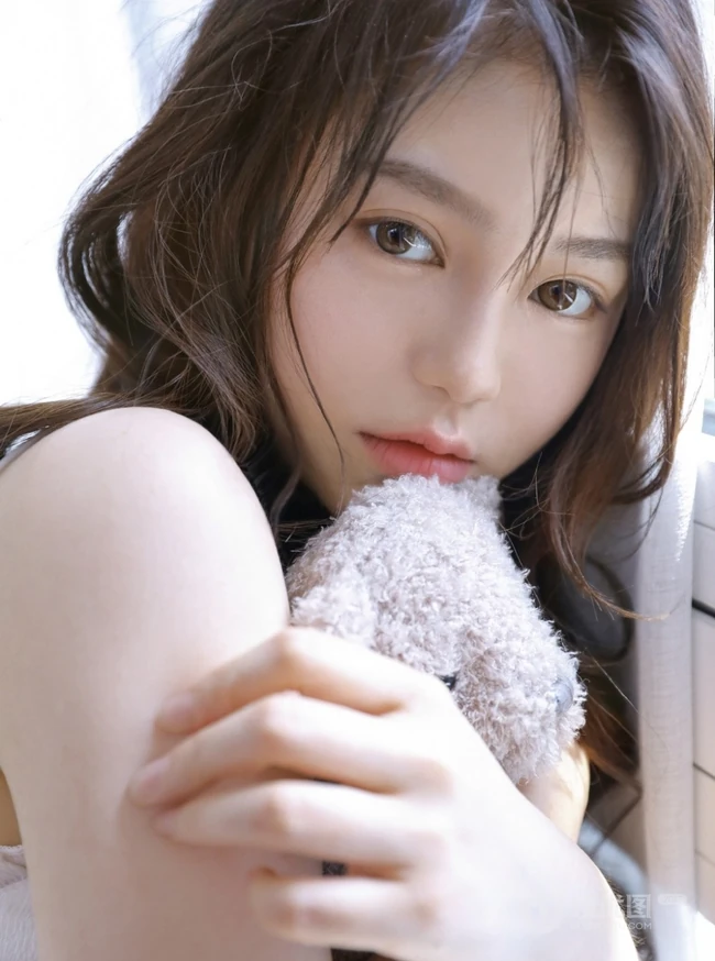 清新清纯少女室内写真照片 面容纯美，皮肤白皙