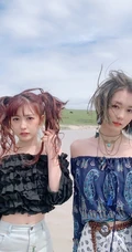 清新女生明星段奥娟户外草原唯美写真