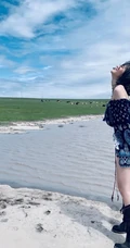 清新女生明星段奥娟户外草原唯美写真