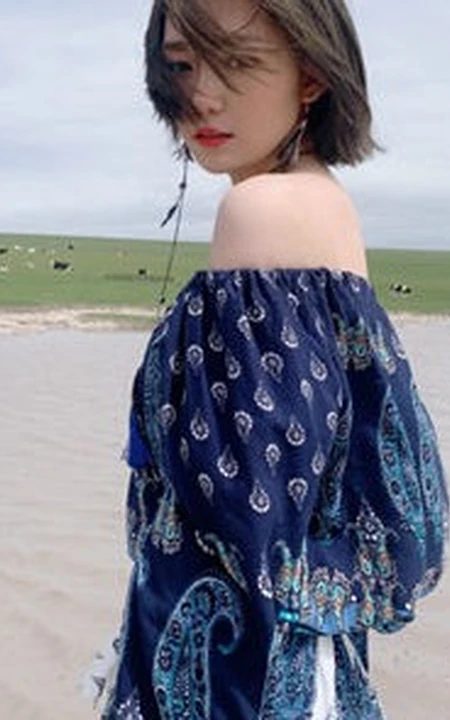清新女生明星段奥娟户外草原唯美写真