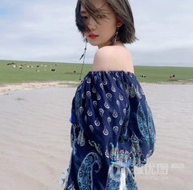 清新女生明星段奥娟户外草原唯美写真