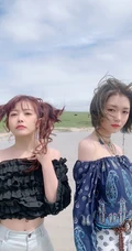 清新女生明星段奥娟户外草原唯美写真