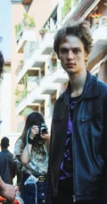 好看的欧美男模们街拍图片，看下台后的他们日常穿搭